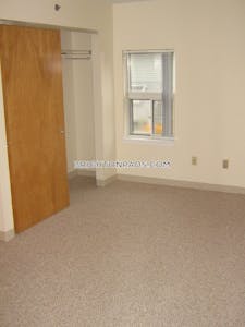 Brighton 3 Beds 1.5 Baths Boston - $3,100 No Fee