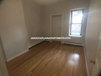 Jamaica Plain 3 Bed 1.5 Bath BOSTON Boston - $3,600 No Fee