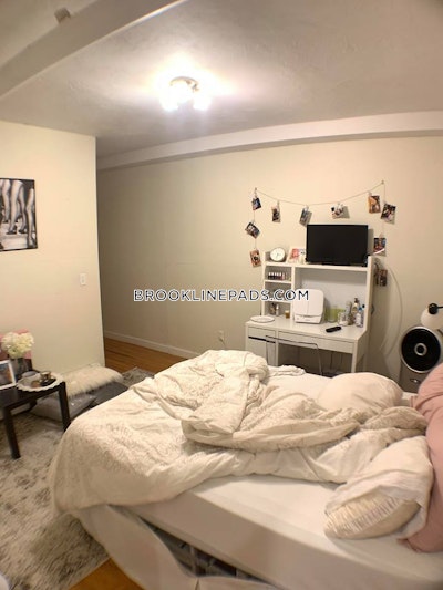 Brookline 4 Beds 2 Baths  Boston University - $6,800 No Fee